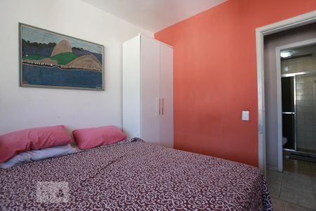 Apartamento à venda com 98m², 2 quartos e 2 vagasQuarto 1