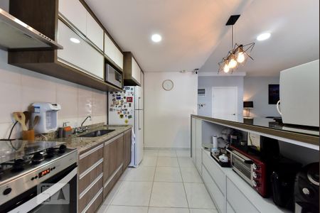 Apartamento à venda com 100m², 3 quartos e 2 vagas Apartamento à venda com 100m², 3 quartos e 2 vagasCozinha