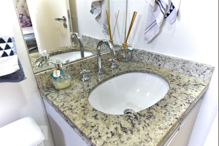 Apartamento à venda com 100m², 3 quartos e 2 vagas Apartamento à venda com 100m², 3 quartos e 2 vagasBanheiro da Suíte 1
