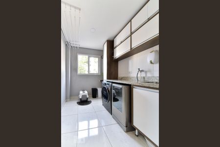 Apartamento à venda com 100m², 3 quartos e 2 vagas Apartamento à venda com 100m², 3 quartos e 2 vagasÁrea de Serviço