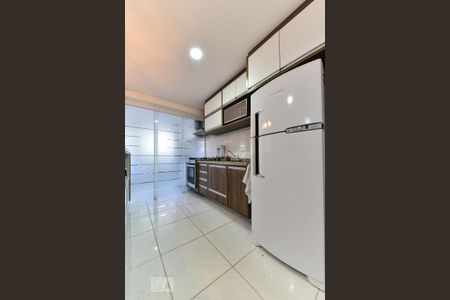 Apartamento à venda com 100m², 3 quartos e 2 vagas Apartamento à venda com 100m², 3 quartos e 2 vagasCozinha
