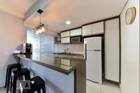 Apartamento à venda com 100m², 3 quartos e 2 vagas Apartamento à venda com 100m², 3 quartos e 2 vagasCozinha