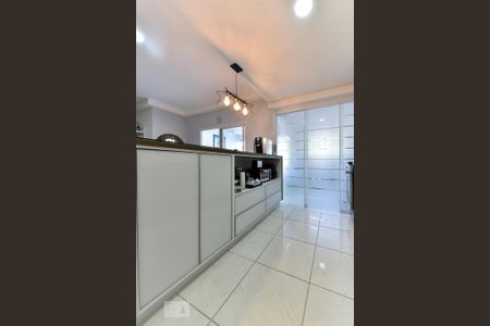 Apartamento à venda com 100m², 3 quartos e 2 vagas Apartamento à venda com 100m², 3 quartos e 2 vagasCozinha