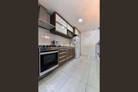 Apartamento à venda com 100m², 3 quartos e 2 vagas Apartamento à venda com 100m², 3 quartos e 2 vagasCozinha