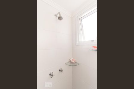 Apartamento à venda com 44m², 2 quartos e sem vagaChuveiro