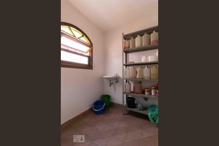 Casa à venda com 160m², 3 quartos e 2 vagasÁrea de Serviço