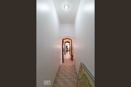 Casa à venda com 160m², 3 quartos e 2 vagasCorredor