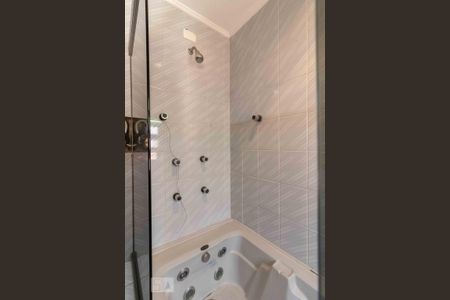 Casa à venda com 160m², 3 quartos e 2 vagasBanheiro da Suíte