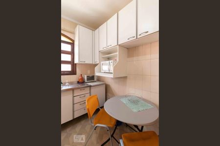 Casa à venda com 160m², 3 quartos e 2 vagasCozinha