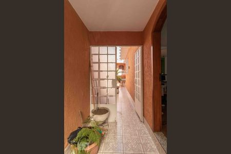 Casa à venda com 160m², 3 quartos e 2 vagasÁrea Externa - Entrada