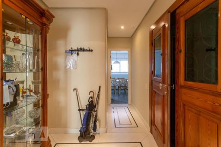 Apartamento à venda com 422m², 4 quartos e 4 vagas Apartamento à venda com 422m², 4 quartos e 4 vagasHall social