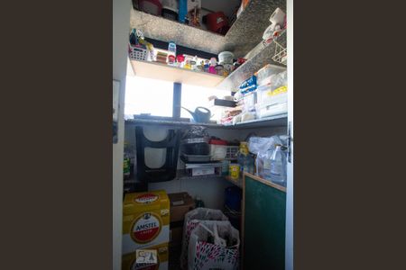 Apartamento à venda com 422m², 4 quartos e 4 vagas Apartamento à venda com 422m², 4 quartos e 4 vagasDespensa