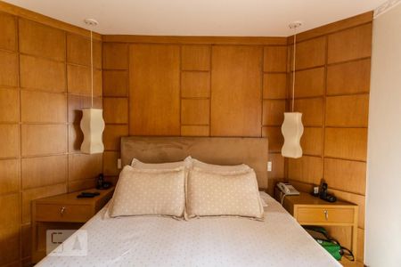 Apartamento à venda com 422m², 4 quartos e 4 vagas Apartamento à venda com 422m², 4 quartos e 4 vagasSuíte 3