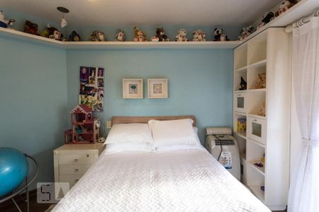 Apartamento à venda com 422m², 4 quartos e 4 vagas Apartamento à venda com 422m², 4 quartos e 4 vagasSuíte 2