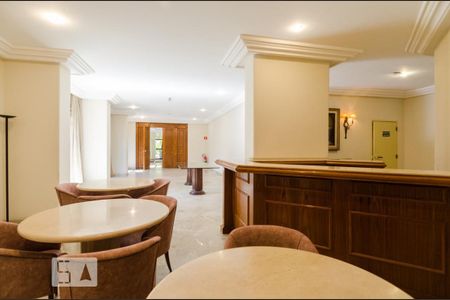 Apartamento à venda com 422m², 4 quartos e 4 vagas Apartamento à venda com 422m², 4 quartos e 4 vagasÁrea comum