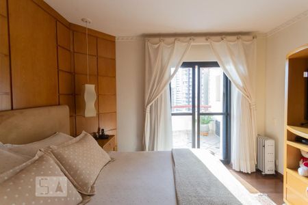 Apartamento à venda com 422m², 4 quartos e 4 vagas Apartamento à venda com 422m², 4 quartos e 4 vagasSuíte 3