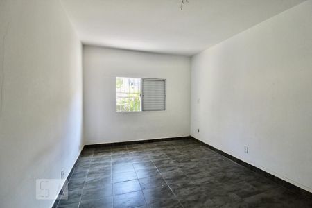 Casa à venda com 180m², 4 quartos e 2 vagasSuíte