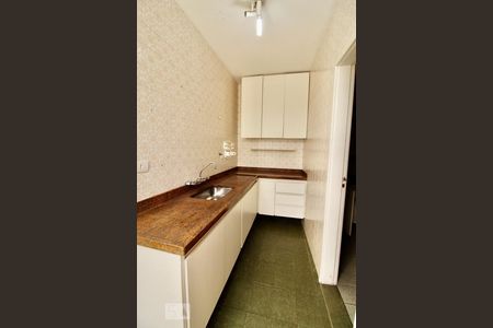 Casa à venda com 180m², 4 quartos e 2 vagasCozinha