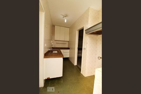 Casa à venda com 180m², 4 quartos e 2 vagasCozinha