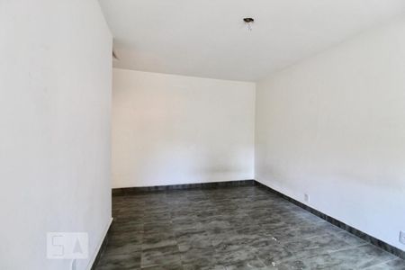 Casa à venda com 180m², 4 quartos e 2 vagasSuíte