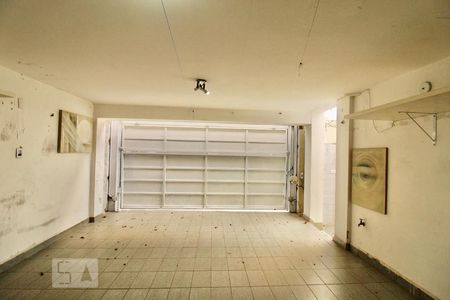 Casa à venda com 180m², 4 quartos e 2 vagasGaragem