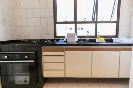 Apartamento para alugar com 135m², 3 quartos e 1 vaga Apartamento para alugar com 135m², 3 quartos e 1 vagaCozinha
