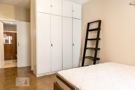 Apartamento para alugar com 135m², 3 quartos e 1 vaga Apartamento para alugar com 135m², 3 quartos e 1 vagaSuíte