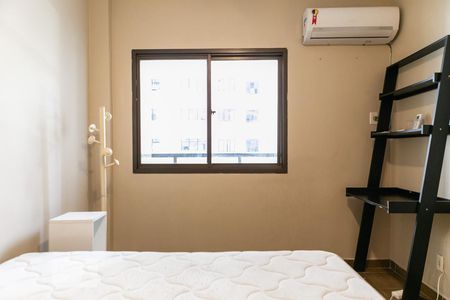 Apartamento para alugar com 135m², 3 quartos e 1 vaga Apartamento para alugar com 135m², 3 quartos e 1 vagaQuarto