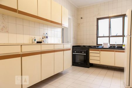 Apartamento para alugar com 135m², 3 quartos e 1 vaga Apartamento para alugar com 135m², 3 quartos e 1 vagaCozinha