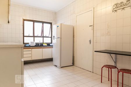 Apartamento para alugar com 135m², 3 quartos e 1 vaga Apartamento para alugar com 135m², 3 quartos e 1 vagaCozinha