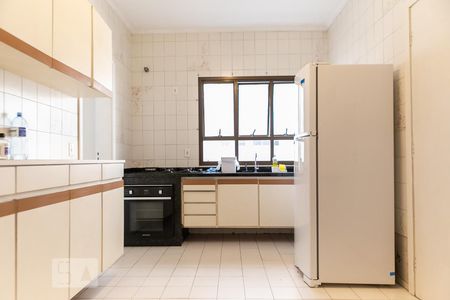 Apartamento para alugar com 135m², 3 quartos e 1 vaga Apartamento para alugar com 135m², 3 quartos e 1 vagaCozinha