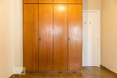 Apartamento para alugar com 135m², 3 quartos e 1 vaga Apartamento para alugar com 135m², 3 quartos e 1 vagaQuarto 2