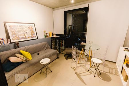 Varanda de kitnet/studio à venda com 1 quarto, 29m² em Bom Retiro, São Paulo