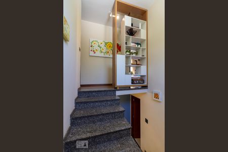 Escada Quartos de casa à venda com 4 quartos, 260m² em Rolinópolis, São Paulo