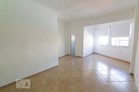 Sala/Quarto de kitnet/studio para alugar com 1 quarto, 39m² em Grajaú, Rio de Janeiro