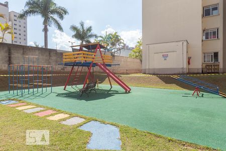 Apartamento à venda com 65m², 3 quartos e 1 vagaÁrea comum