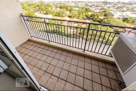 Sacada da Sala de apartamento para alugar com 3 quartos, 74m² em Jardim das Paineiras, Campinas