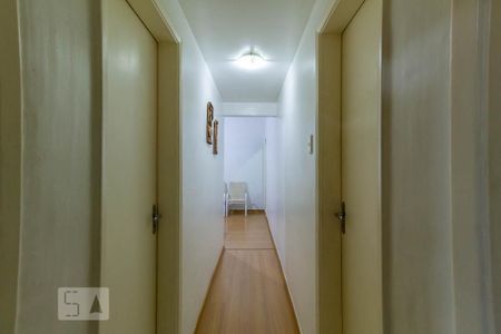 Apartamento à venda com 98m², 3 quartos e sem vagaCorredor