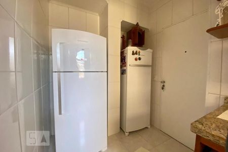 Apartamento à venda com 105m², 3 quartos e 2 vagas Apartamento à venda com 105m², 3 quartos e 2 vagascozinha