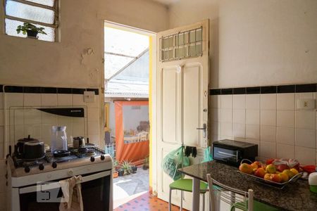 Casa à venda com 200m², 5 quartos e sem vaga Casa à venda com 200m², 5 quartos e sem vagaCozinha