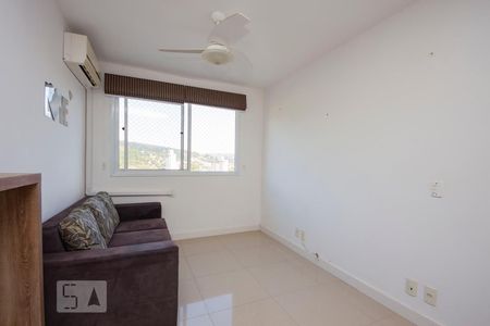 Sala  de apartamento para alugar com 2 quartos, 54m² em Jardim Carvalho, Porto Alegre