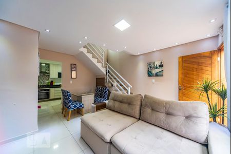 Sala de casa de condomínio para alugar com 3 quartos, 110m² em Vila Curuçá, Santo André