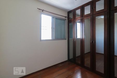 Quarto 1 de apartamento para alugar com 2 quartos, 68m² em Vila Butantã, São Paulo