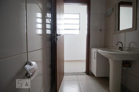 Banheiro Social de apartamento para alugar com 2 quartos, 60m² em Vila Buarque, São Paulo