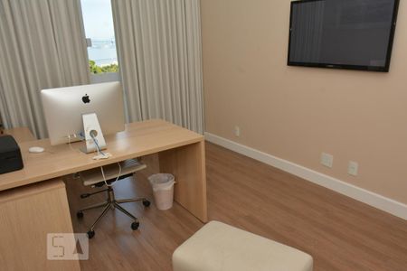 Casa à venda com 460m², 4 quartos e 3 vagasEscritorio