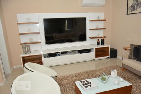 Casa à venda com 460m², 4 quartos e 3 vagasSala 2 andar de cima