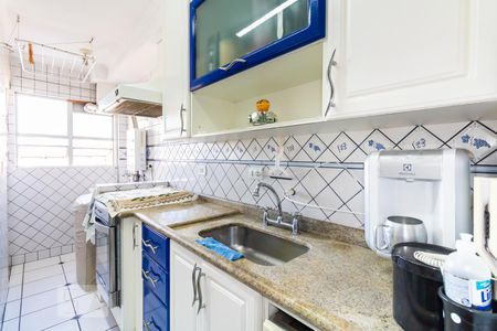 Apartamento à venda com 57m², 2 quartos e 1 vagaCozinha e Área de Serviço