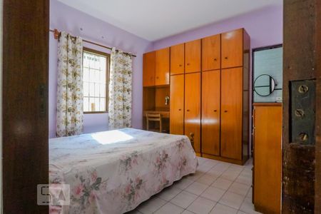 Casa à venda com 170m², 3 quartos e 3 vagasQuarto 2 - suite