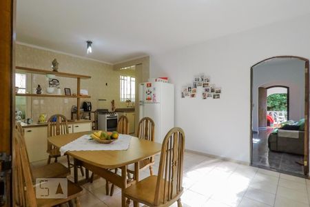 Casa à venda com 170m², 3 quartos e 3 vagasCozinha