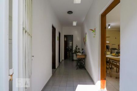 Casa à venda com 170m², 3 quartos e 3 vagasCorredor
